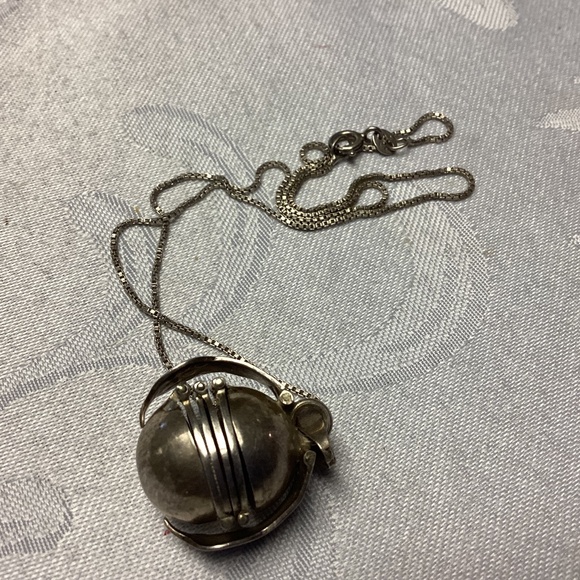 TAXCO MULTI PANEL NECKLACE HOLDS PHOTOS. 12 .1 grams UNIQUE.